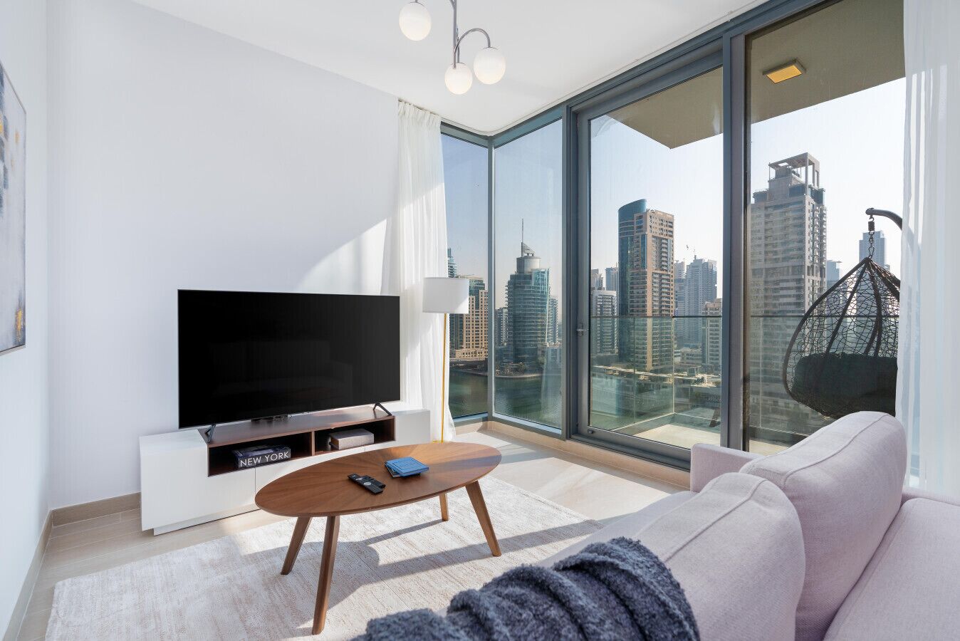 Deluxe Apartment, 2 Bedrooms, Bay View | Living area