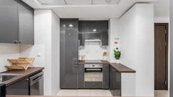 Elite Apartment, 2 Bedrooms, Beach View | Private kitchen | Full-sized fridge, microwave, oven, stovetop