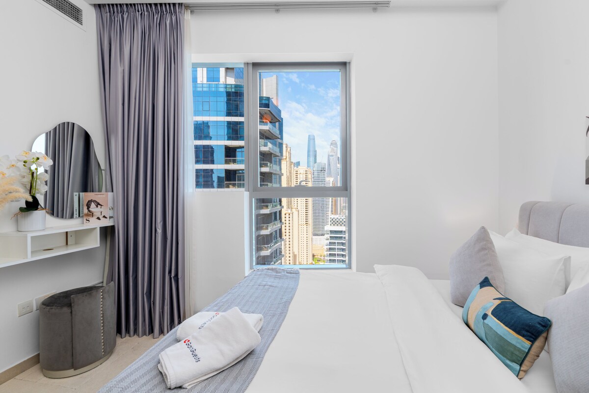 Premier Apartment, 1 Bedroom, Beach View | Egyptian cotton sheets, premium bedding, down comforters, in-room safe