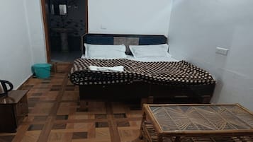 Soundproofing, free WiFi