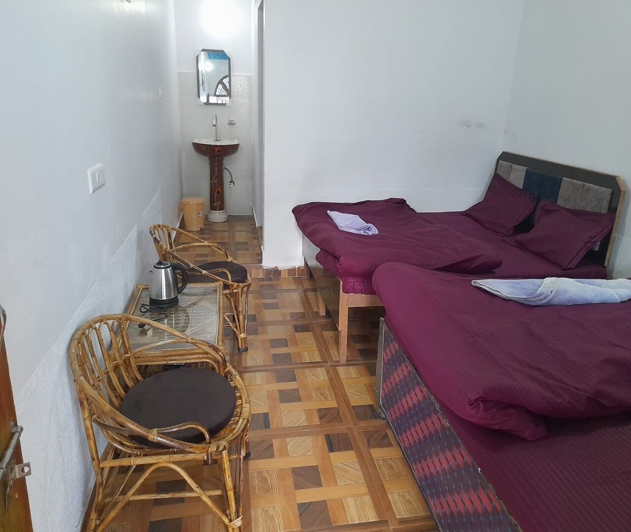 Family Room | Soundproofing, free WiFi