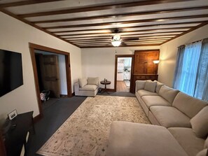 Living area - Classic Stone Manor with AC in welcoming Terra Alta, WV (Terra Alta)