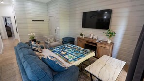 Interior - New 2br - Pool Patio - Bunk Beds - 1st Floor 2 Bedroom Apts (South Padre Island)