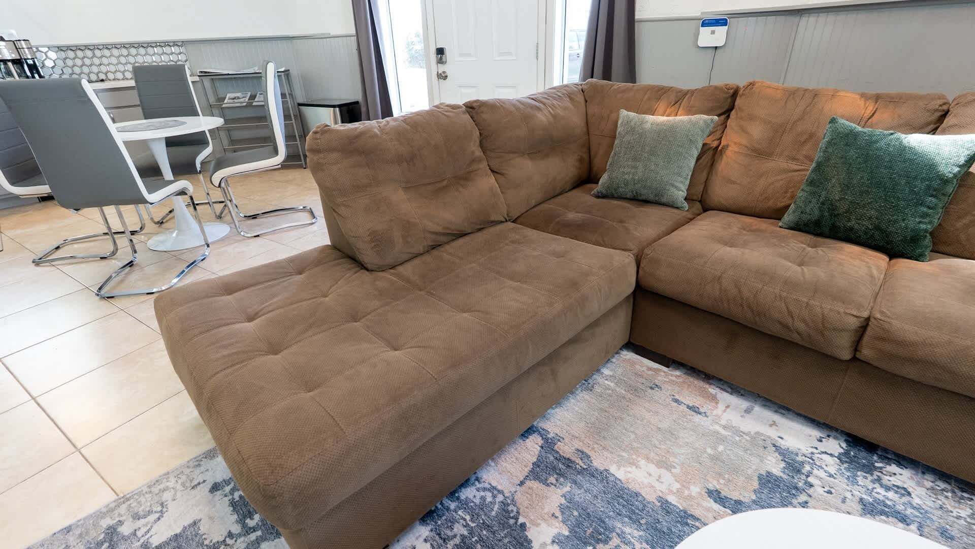 House, 2 Bedrooms | Living area