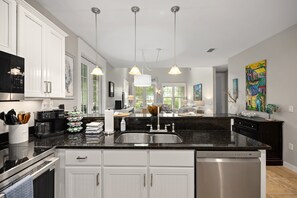 House, 3 Bedrooms | Private kitchen - 1284 Laurel Grove 3 Bedroom Home (Miramar Beach)