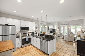 Private kitchen - 1284 Laurel Grove 3 Bedroom Home (Miramar Beach)