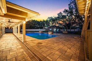 Pool - Indian Rocks Escape Luxury Beach Villa Pickleball, Pool & Game Room (Largo)