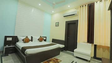 Chambre supérieure double, vue sur la ville | Bureau, accès au Wi-Fi (inclus)