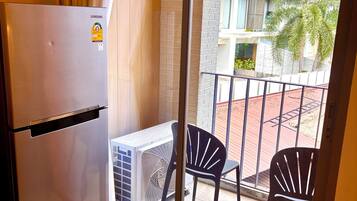 Room, 1 Bedroom, Smoking, Balcony | Interior