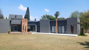 Room, 1 Bedroom, Accessible, Terrace | Exterior