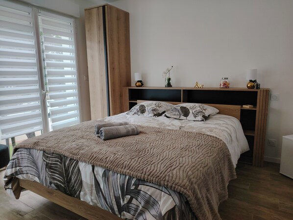 1 bedroom, WiFi, bed sheets
