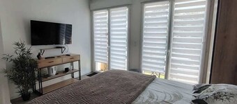 Charming Beachside Suite near Casino and Markets