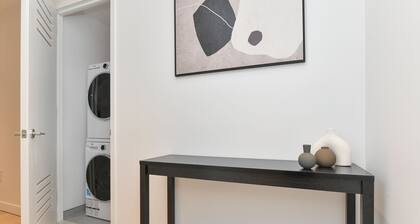 Cozy & Modern 2BR/2BA in Downtown NYC