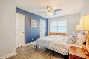 3 bedrooms, WiFi, bed sheets, wheelchair access