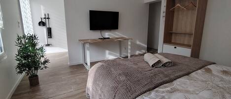 Comfort Room, Balcony | Free WiFi
