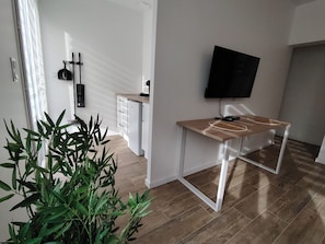 Chambre Confort, balcon | Intérieur
