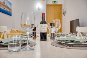 Food and drink - Cosy 2 bedroom apartment near the sea CELL1-1 (St. Paul’s Bay)