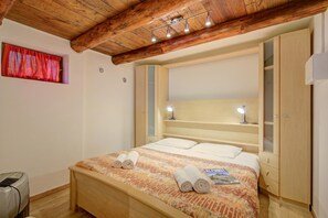 Standard House, 1 Bedroom, Balcony, Mountainside (La Capannina Lake & Mountain Views) - La Capannina Lake & Mountain Views (Bioggio)