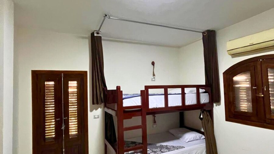 Ira Hostel
