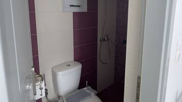 Chambre Double Ăconomique | Salle de bain