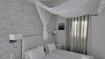 Classic Double or Twin Room | In-room safe, free WiFi