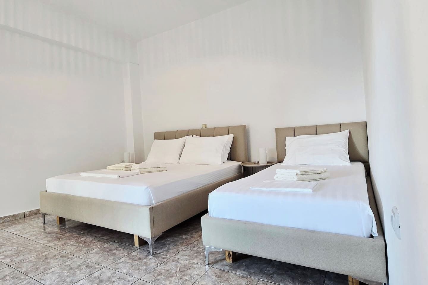 WiFi, bed sheets