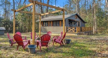 1-bedroom secluded cabin, minutes from downtown Dublin,