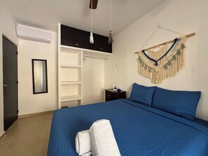 Room - Cozy ground-floor apartment | Great location + WiFi (Playa del Carmen)