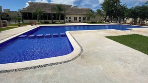 Pool - Cozy ground-floor apartment | Great location + WiFi (Playa del Carmen)