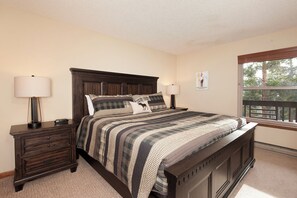 Iron/ironing board, travel cot, WiFi, bed sheets - Pool|2 Hot Tubs|Garage|Fireplace|Elevator|Balcony (Breckenridge)