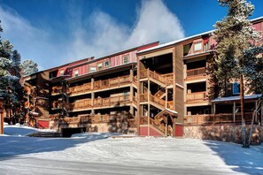 Exterior - Pool|2 Hot Tubs|Garage|Fireplace|Elevator|Balcony (Breckenridge)