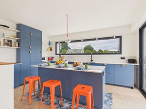 Fridge, microwave, oven, dishwasher - 600 m beach - Charming house w garden 8 p (Saint-Gildas-de-Rhuys)