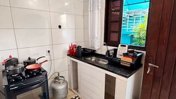 Family Studio Suite, Ground Floor | Private kitchen