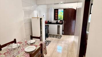 Family Studio Suite, Ground Floor | Private kitchen