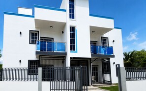 Exterior -  5-Min POP Airport & Beach Retreat | Modern 2BR (Puerto plata)