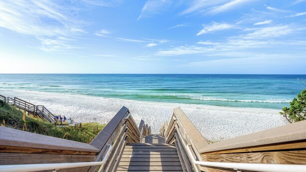 A wooden staircase leading to a beach with a clear sky. - Fin and Tonic - Private Pool + 6 Bikes (Inlet Beach)