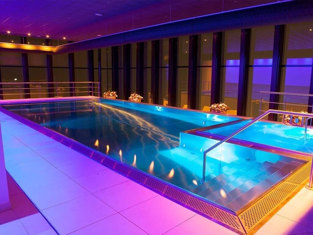 Piscine couverte