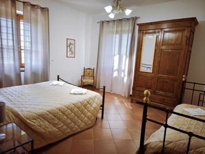 5 Schlafzimmer, Internetzugang, Bettwäsche