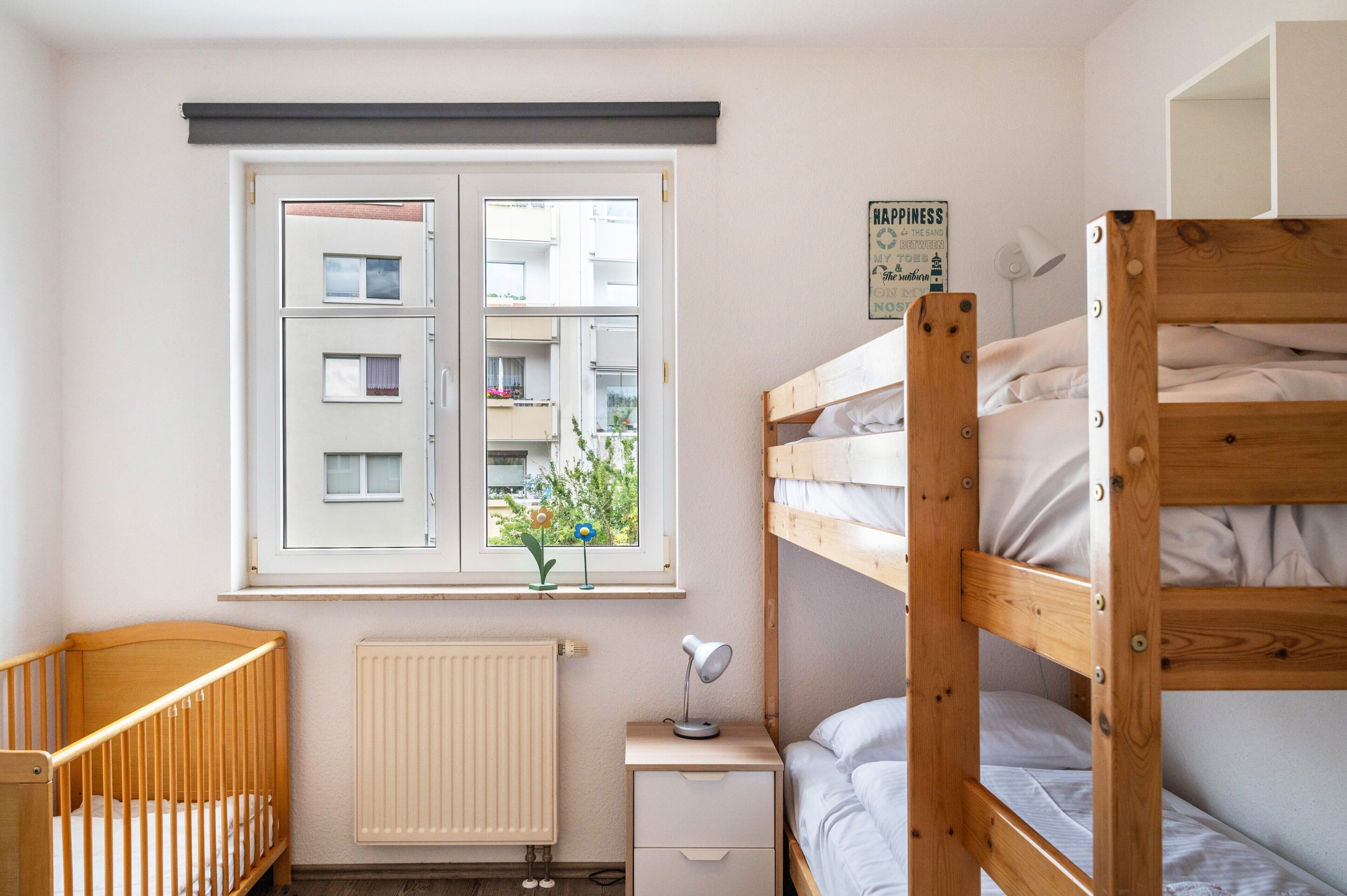 2 quartos, ferros/tábuas de passar roupa, Wi-Fi, roupa de cama