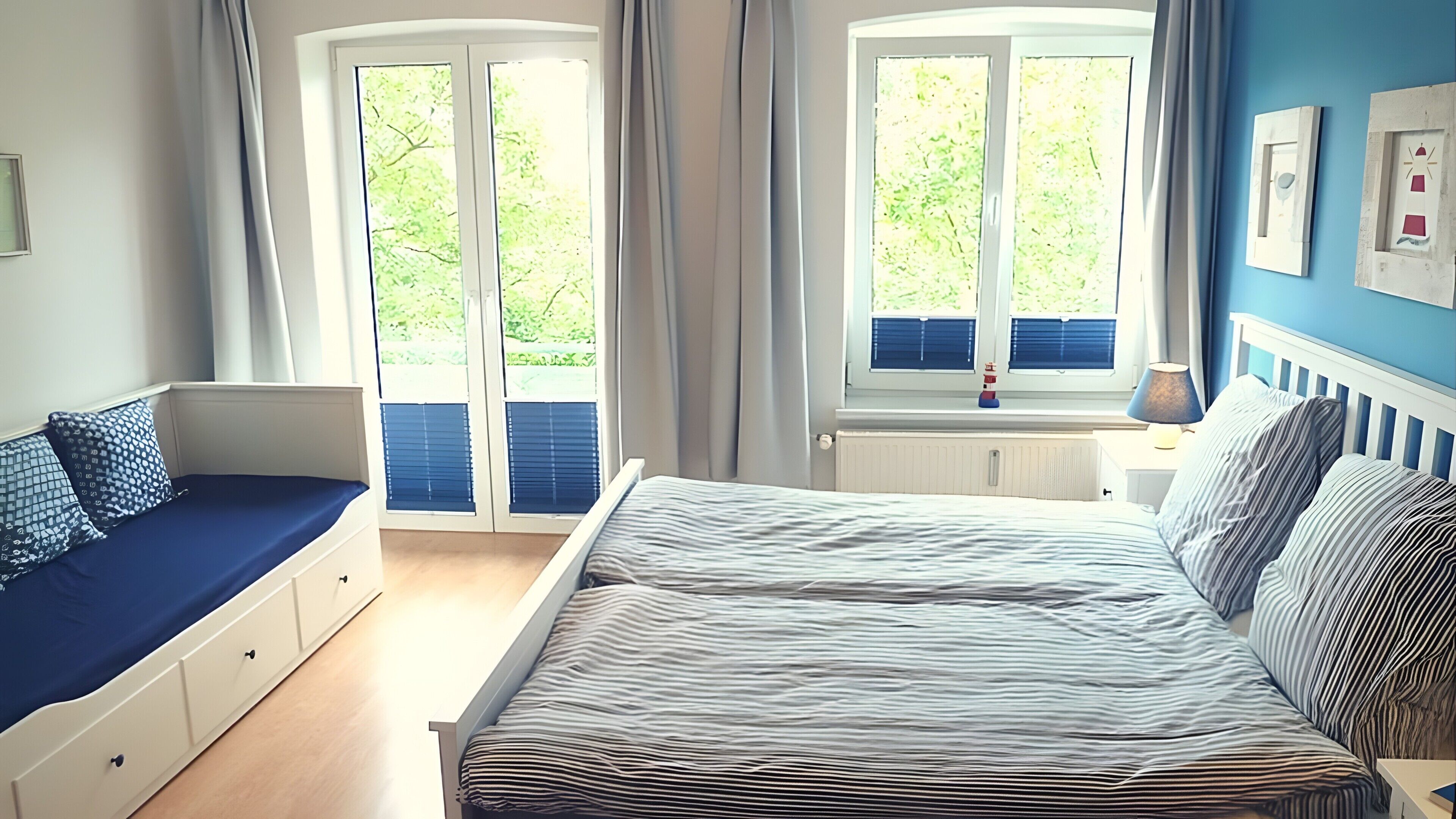 Iron/ironing board, WiFi, bed sheets