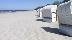 Beach nearby - Maritime Garden Apartment "MeerZeit" – Only 300m from the Beach / Wi-Fi and Parking (Kühlungsborn)