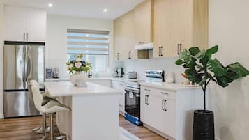 House, 3 Bedrooms, Smoking | Interior