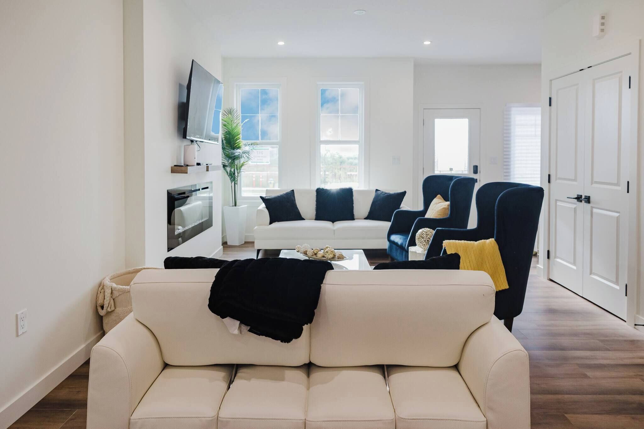 House, 3 Bedrooms, Smoking | Living room