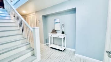 House, Multiple Beds, Patio (Sandy Toes Stay) | Interior