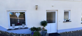 Quiet Apartment for 4 Guests (70 m²) in Hinzweiler