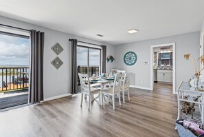 Dining - Bayfront Fishing Retreat | Dock, Kayaks, Deck | Golf Cart Rental (Dauphin Island)