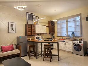 Private kitchen - The Glamour, East Church Rd, Mvuli Junction (Nairobi)
