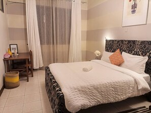 Iron/ironing board, WiFi, bed sheets - The Glamour, East Church Rd, Mvuli Junction (Nairobi)