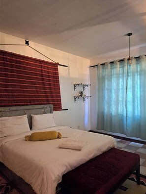 Room - The Code, East Church Road(.72280.3642) (Nairobi)