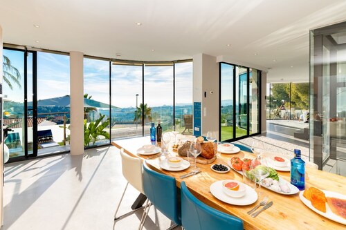 Villa La Palmera I - Six Bedroom Villa, Sleeps 12